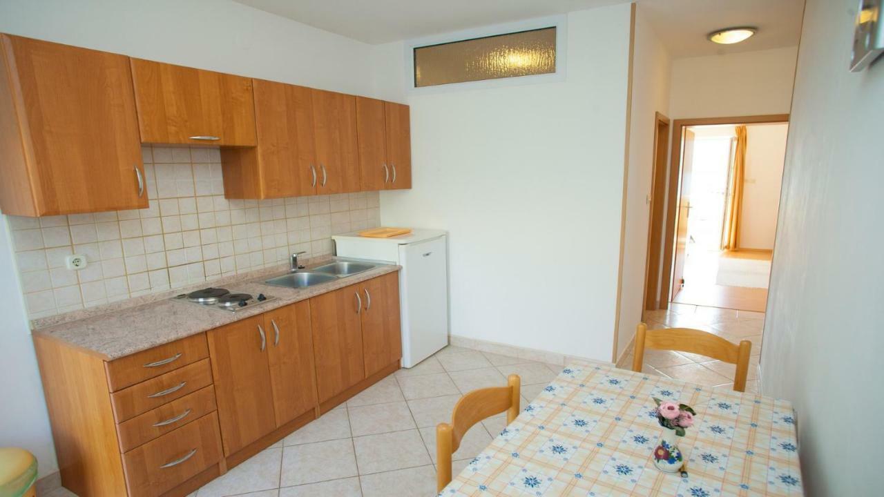 Apartments Basaca Pag Town Zewnętrze zdjęcie